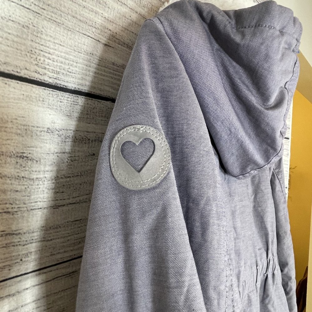 H&M Girl's Padded Parka Blue Gray Detachable Faux Fur Lined Hood Sz 7-8 - Picture 15 of 16